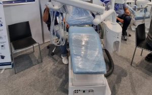 Read more about the article Memilih Pabrik Alat Kesehatan Terpercaya untuk Menjamin Standar Medis Nasional